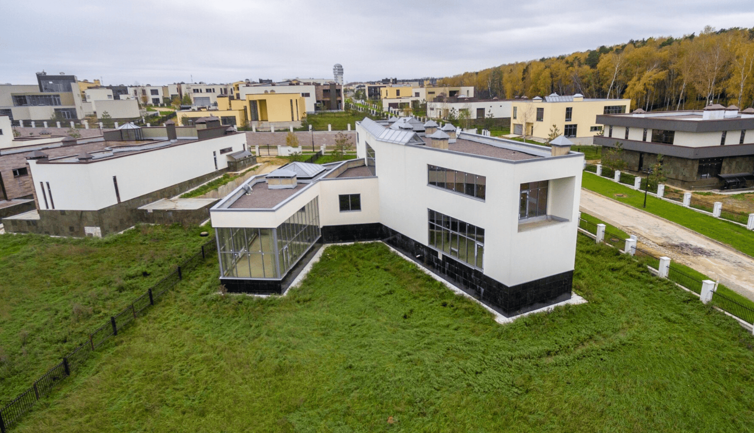 ce inseamna casa cu acoperis drept